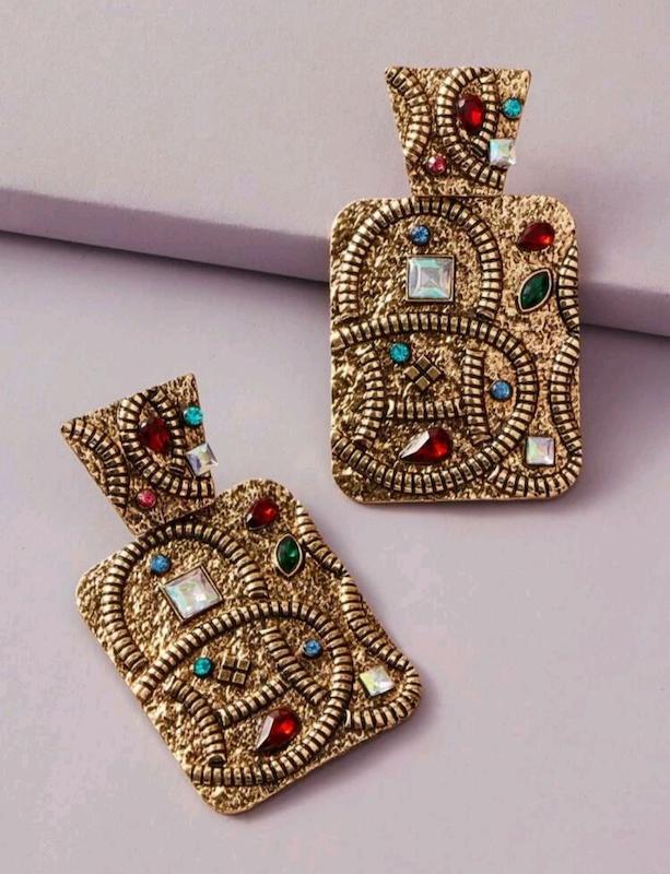 گوشواره آویز نگین دار