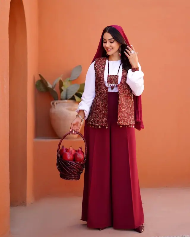 ست سنتی یلدایی انار گل 