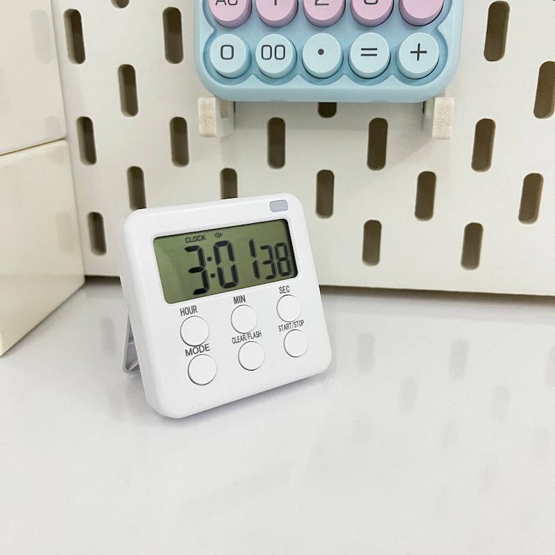 ساعت چند کاره دیجیتال