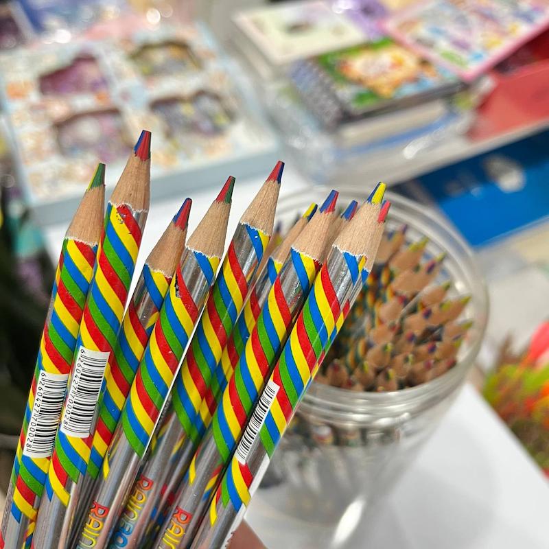 مداد رنگین کمانی