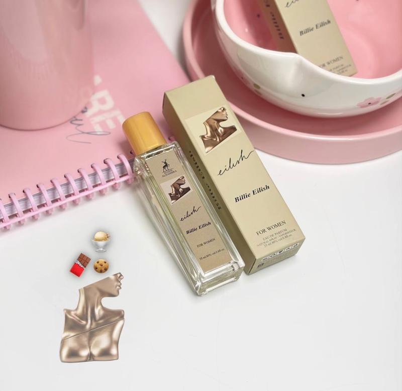 عطر زنانه با رایحه بیلی ایلیش Eilish و بطری شیشه‌ای با درپوش طلایی