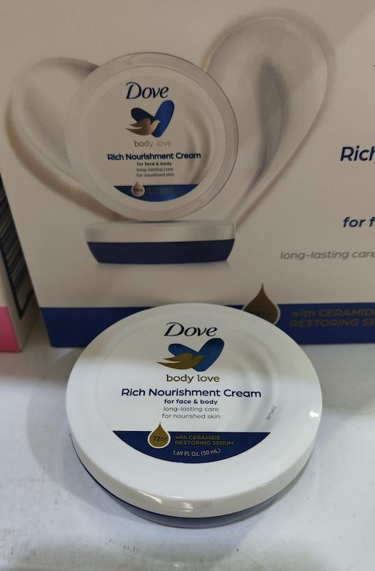 کرم مرطوب کننده داو Dove Rich Nourishment Cream