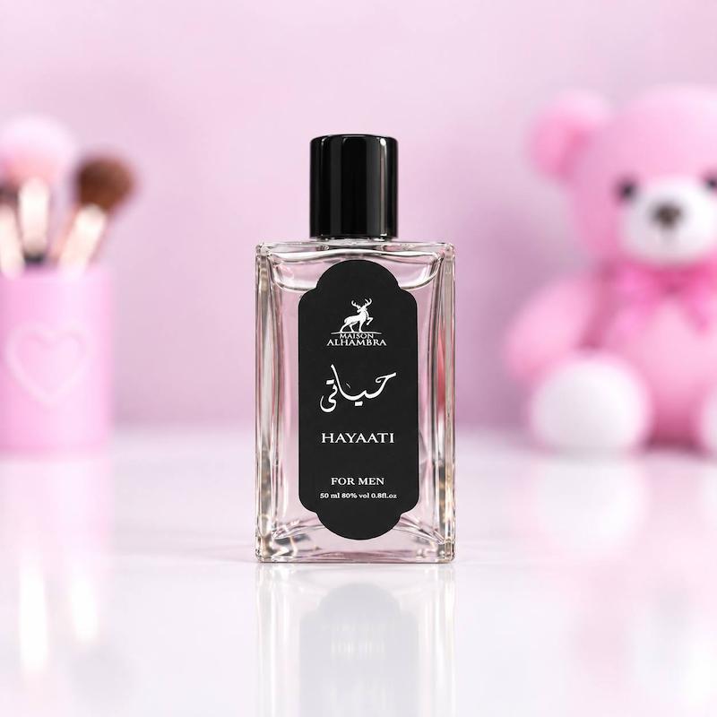 عطر مردانه الحمرا حجم ۵۰ میل رایحه حیاتی Hayaati با بطری شیشه‌ای و لیبل مشکی