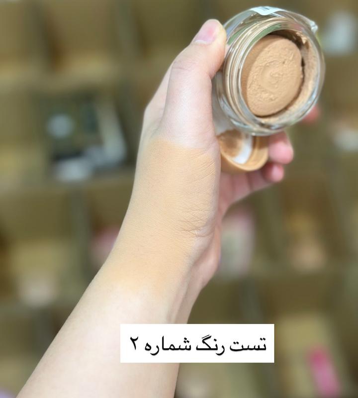 موس کرم پودر اسنس Essence Soft Touch وزن ۱۶ گرم با آسیب ظاهری در بافت محصول