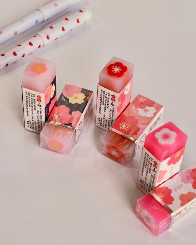 پاکن مغزدار شکوفه