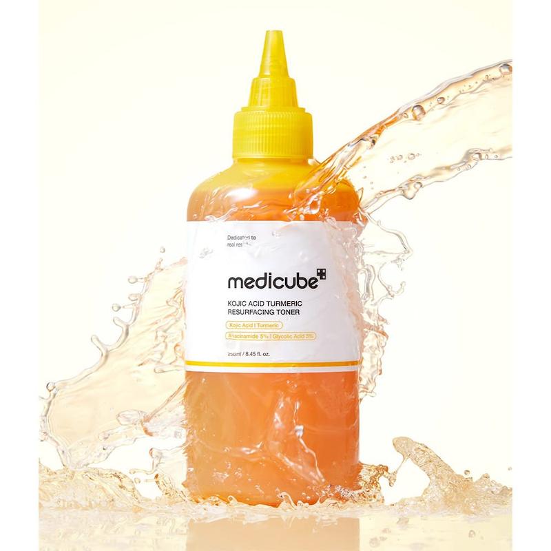 تونر روشن کننده و لایه بردار کوجیک اسید و زردچوبه مدی کیوب Medicube