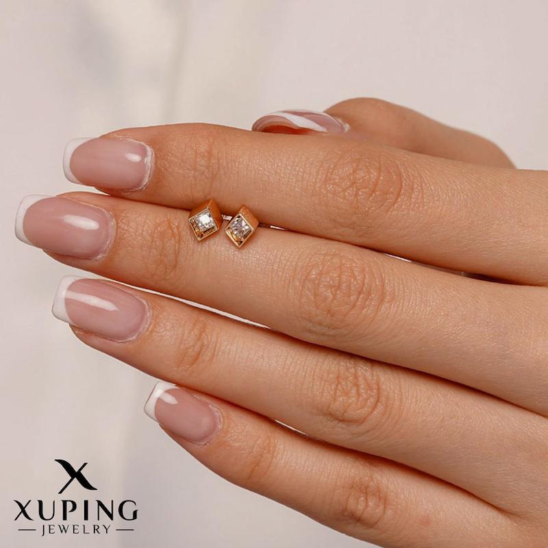 گوشواره سوزنی مکعبی ژوپینگ