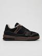 اسنیکر لوئی ویتون (Louis Vuitton) زنانه مدل Trainer؛ تجسم لوکس‌گرایی در استایل خیابانی