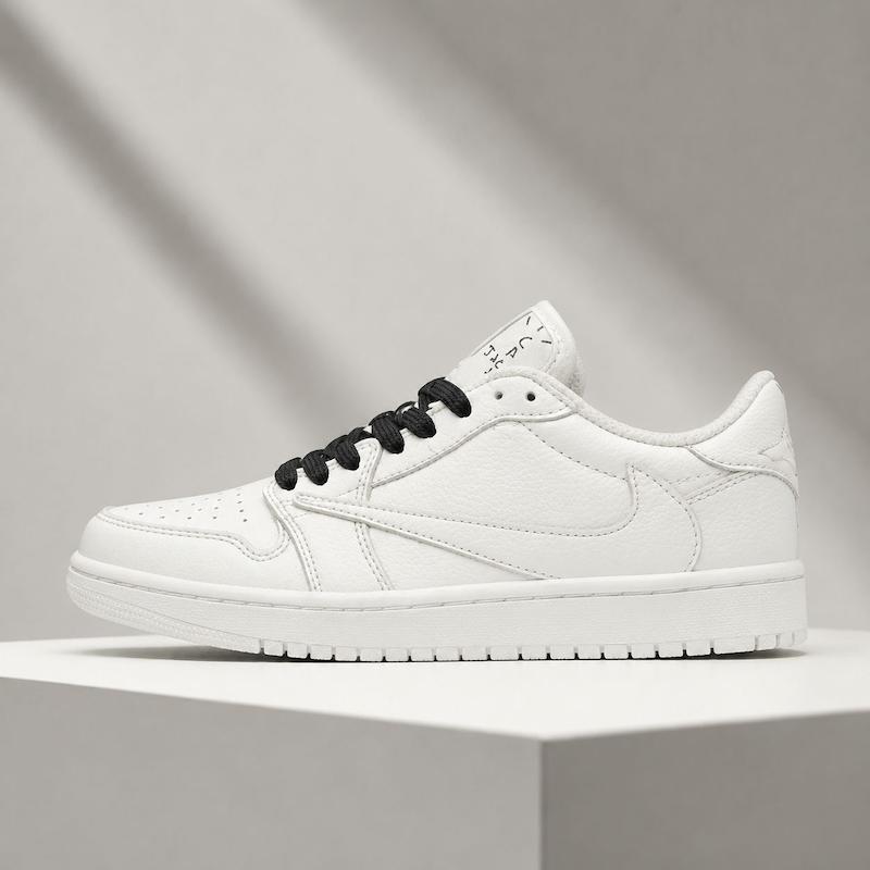  کتونی نایکی جردن ۱ لو سفید با بند مشکی زنانه | Air Jordan 1 Low White (Black Laces)