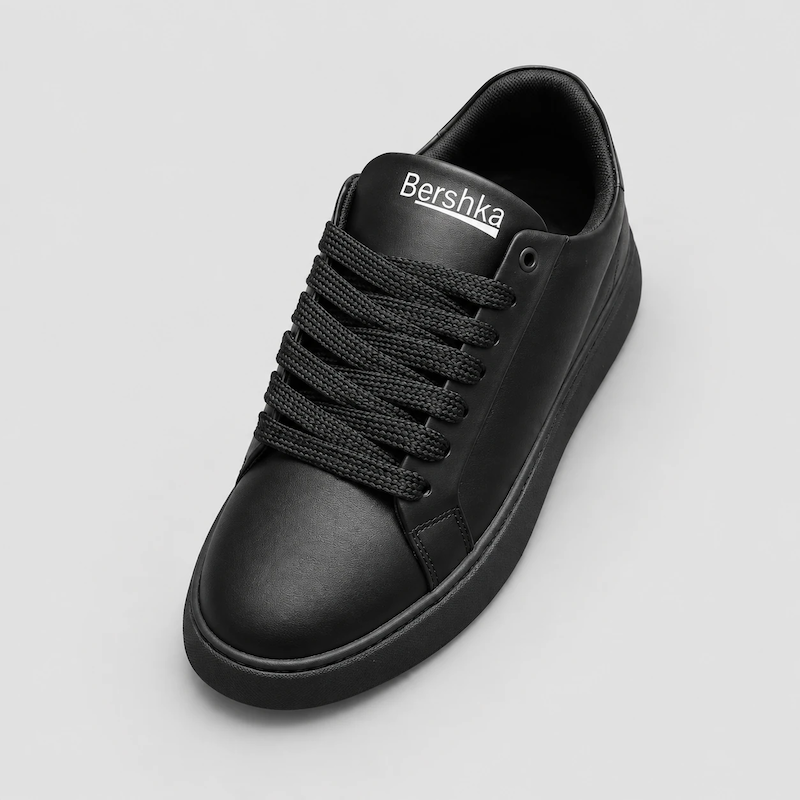 ونس کژوال برشکا مردانه تمام‌مشکی چرم با بند پهن (Bershka Triple Black)