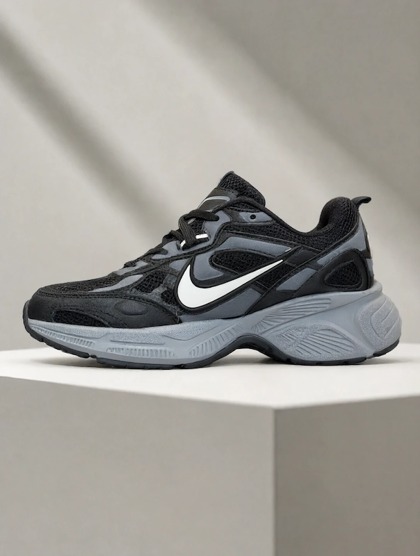 کتانی رانینگ اسپرت نایک وی‌پنج‌کِی (Nike V5K) – مشکی، طوسی و سفید (مردانه و زنانه / یونیسکس)