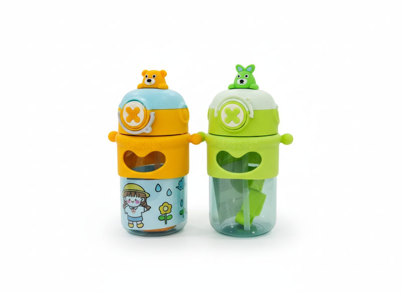 قمقمه کودک مدل ژورنالی گنجایش 0.68 لیتر