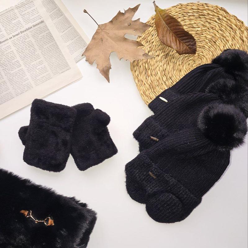 کلاه بافت گوشدارbonte