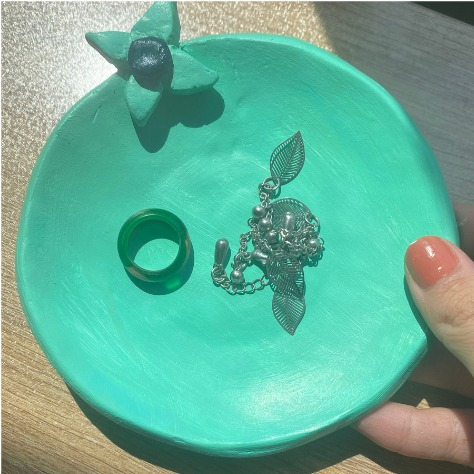 جای جواهر ظرف مانند