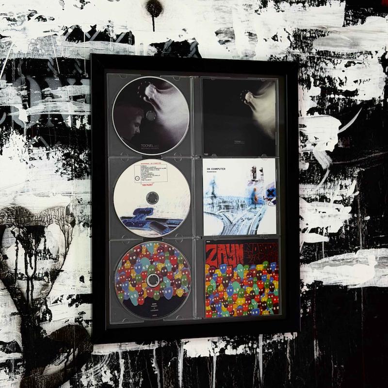 تابلو CD به همراه کاور و بوکلت 