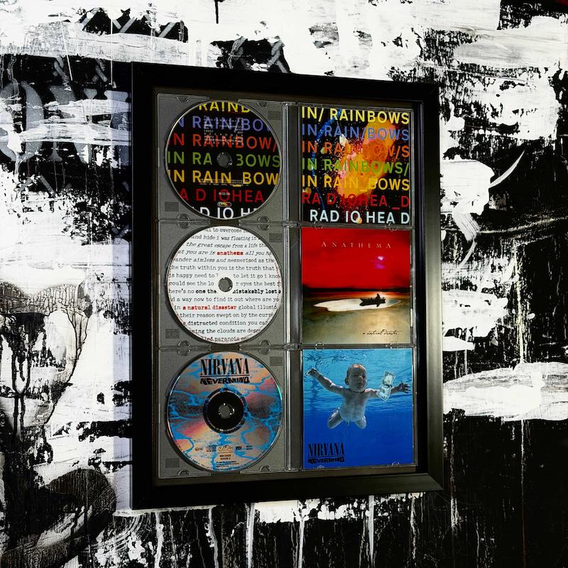 تابلو CD بهمراه کاور آلبوم و بوکلت