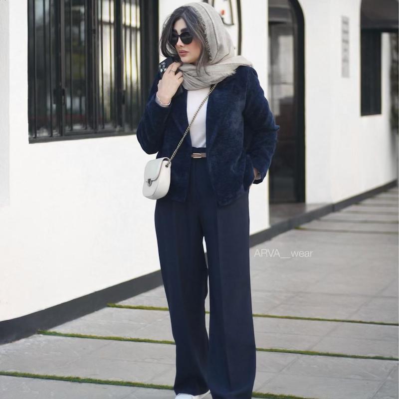 کت مخمل سورمه‌ای