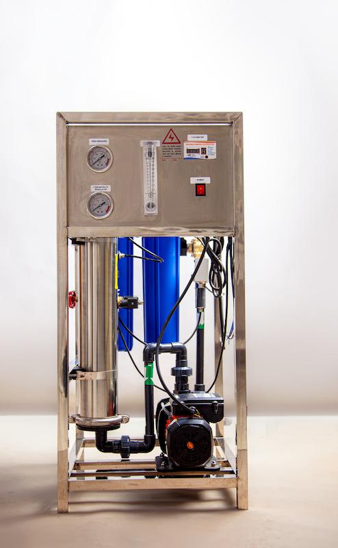 دستگاه تصفیه آب 2500 لیتر در شبانه روز