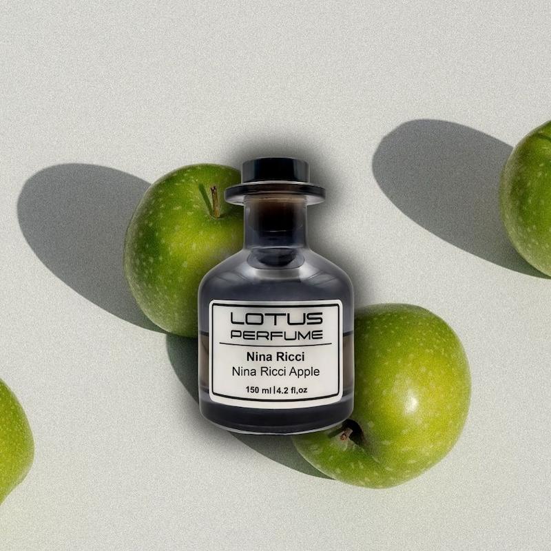 Nina Ricci Apple (Nina) | اپل (نینا) از نینا ریچی (هر میل)
