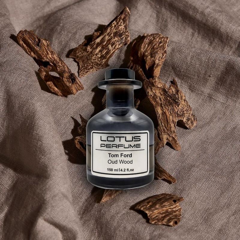 Tom Ford Oud Wood | عود وود از تام فورد (هر میل)
