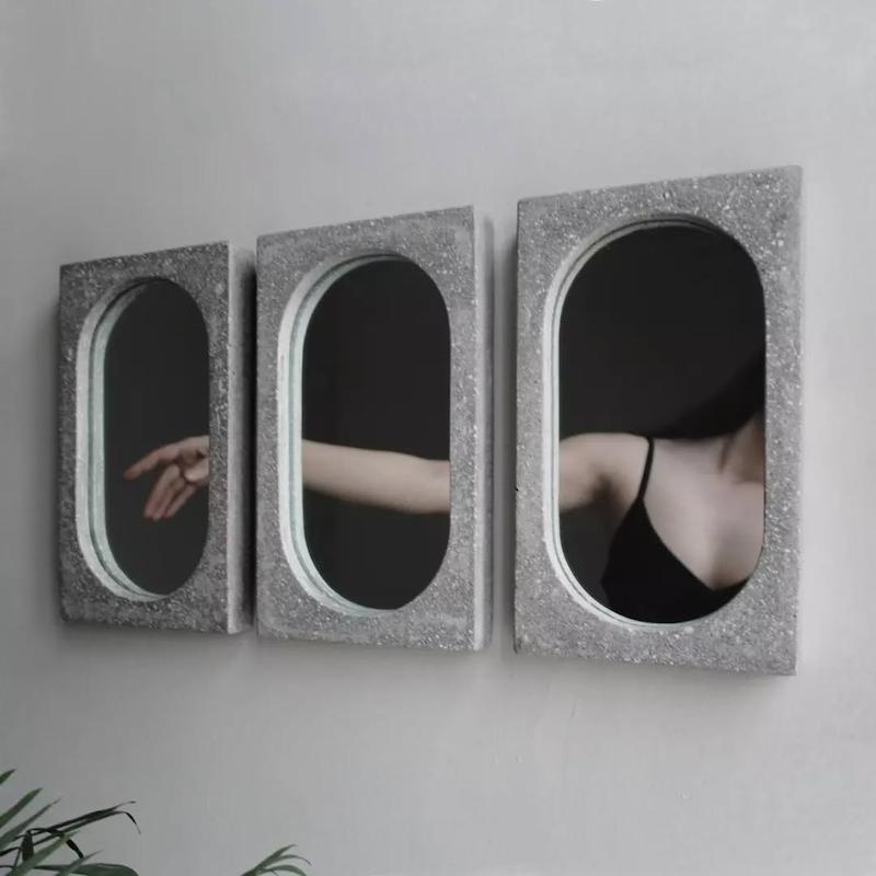 آینه دیواری کوچک