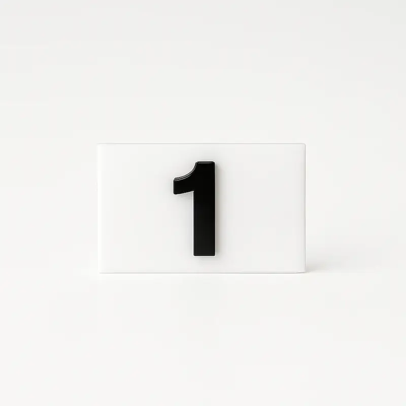 پلاک شماره گذاری سفید با عدد مشکی  پشت برچسب دار ابعاد 4×6 سانتیمتر