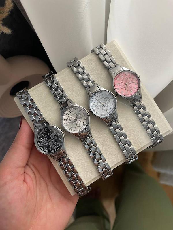 ساعت هانگری سه موتوره