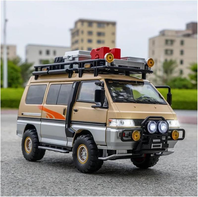 ماکت ماشین فلزی میتسوبیشی دلیکا Mitsubishi Delica مقیاس 1:24