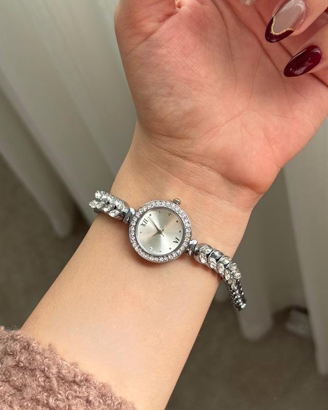 ساعت طرح نقره