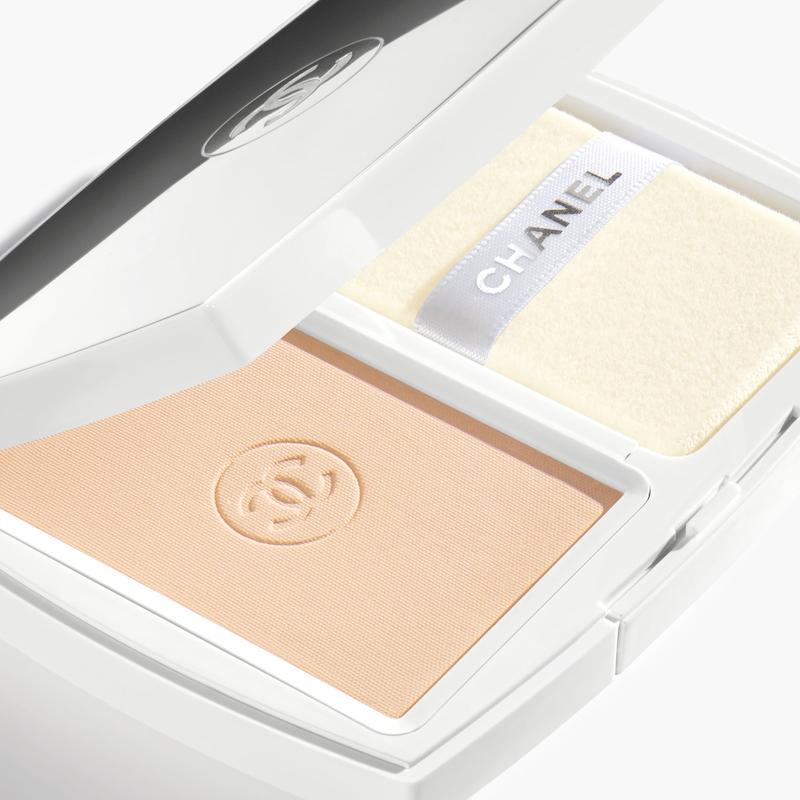 پنکیک روشن‌کننده شنل اکلای پریمیر‌ Chanel ÉCLAT PREMIER 