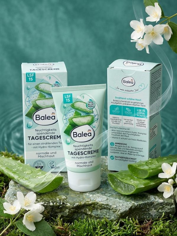 کرم روز آبرسان باله آ SPF 15