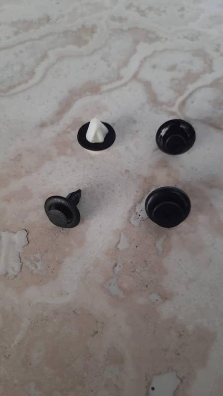 خار شل گیر مزدا ۳  وارداتی درجه یک (هر عدد)