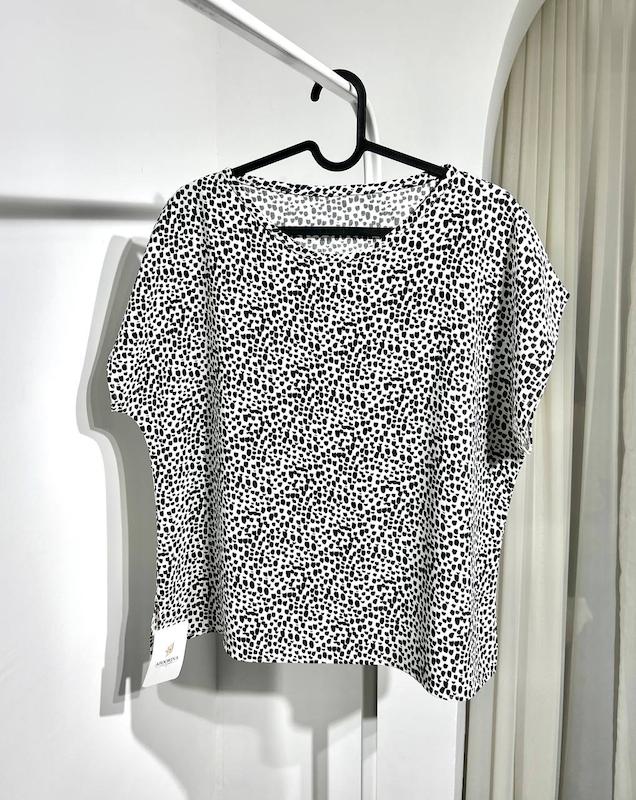 تاپ  طرحدار سیاه و سفید