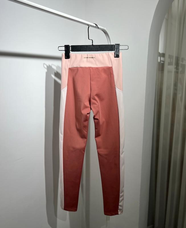لگ ورزشی زنانه Zara