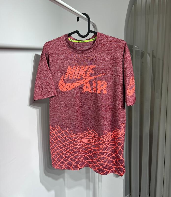 تیشرت ورزشی زنانه Nike