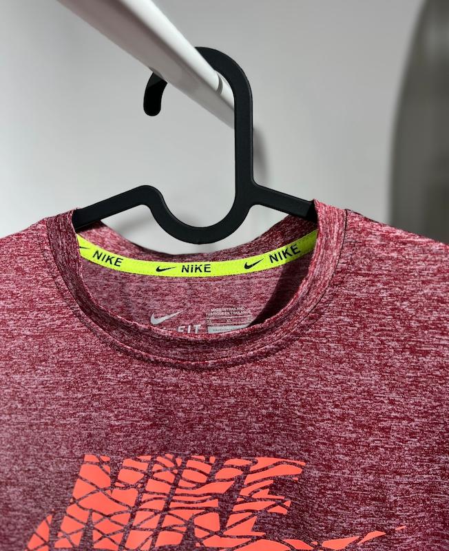 تیشرت ورزشی زنانه Nike