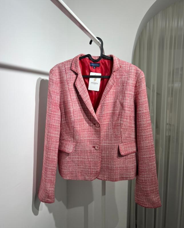 کت برند Adolfo