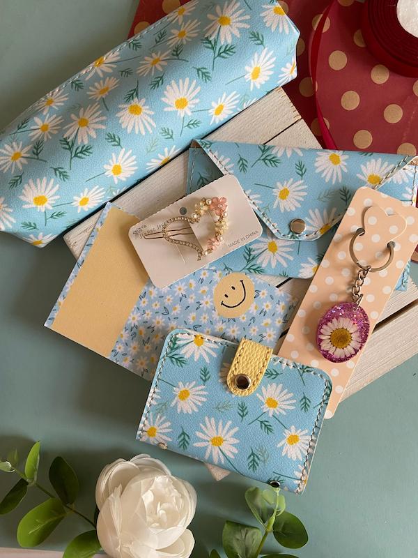 پاکت هدیه سری عیدی مدل بابونه با بسته بندی رایگان 