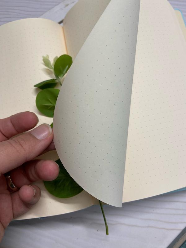 دفتر بولت ژورنال دات نوت dotnote با کاغذ نقطه ای کرم با جلد چرمی رنگ های پاستلی 