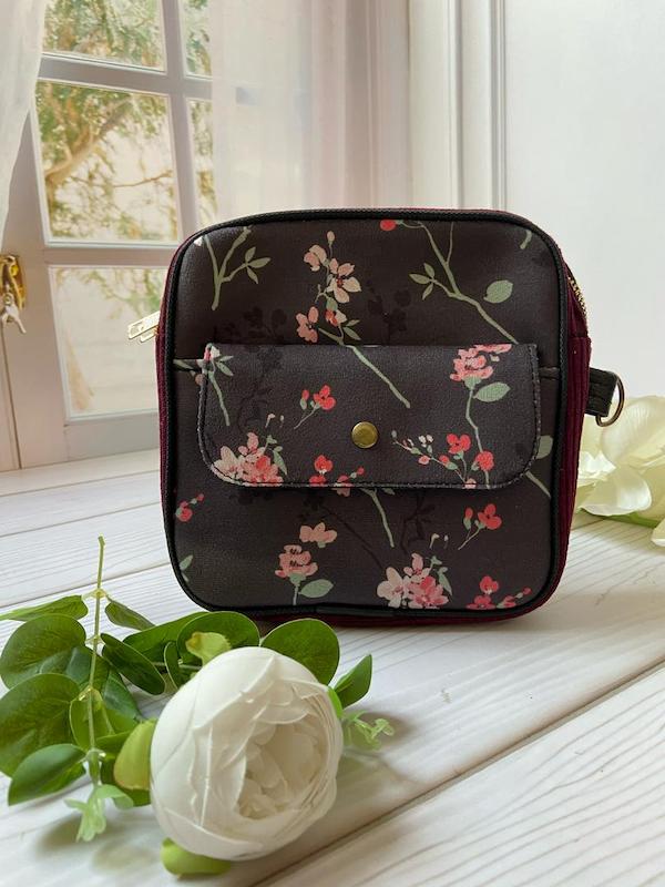  کیف دوشی سلین -کیف پارچه ای زنانه سبک، راحت و جادار برای استفاده روزمره 🎒