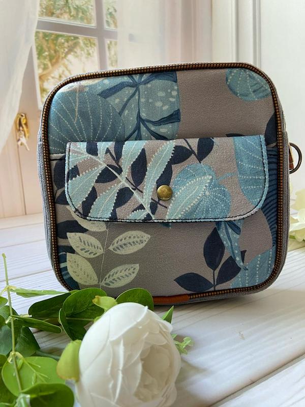  کیف دوشی سلین -کیف پارچه ای زنانه سبک، راحت و جادار برای استفاده روزمره 🎒