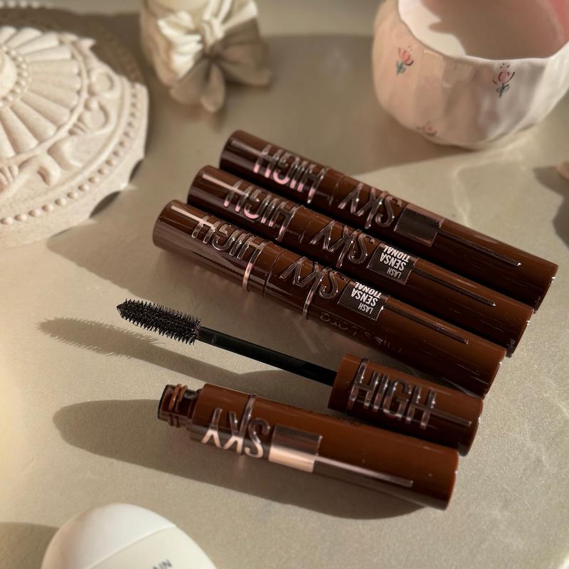 ریمل قهوه ای sky🐻🍩