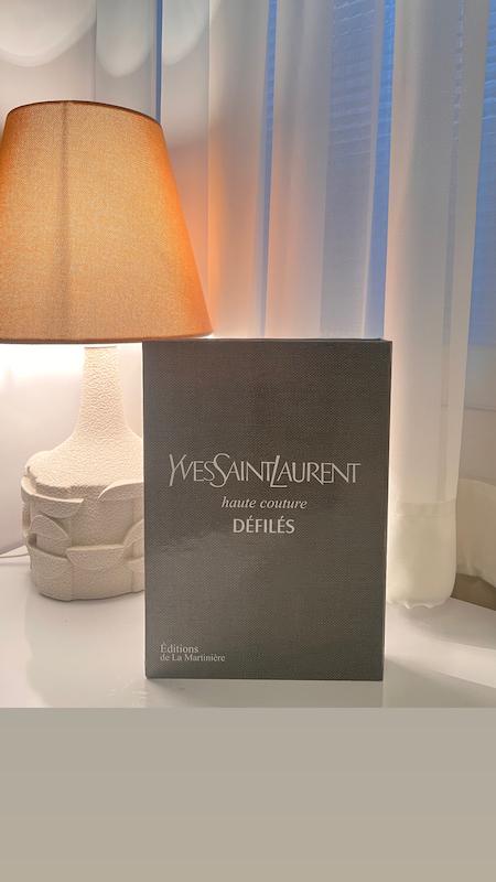 کتاب دکوراتیو YSL طوسی روشن