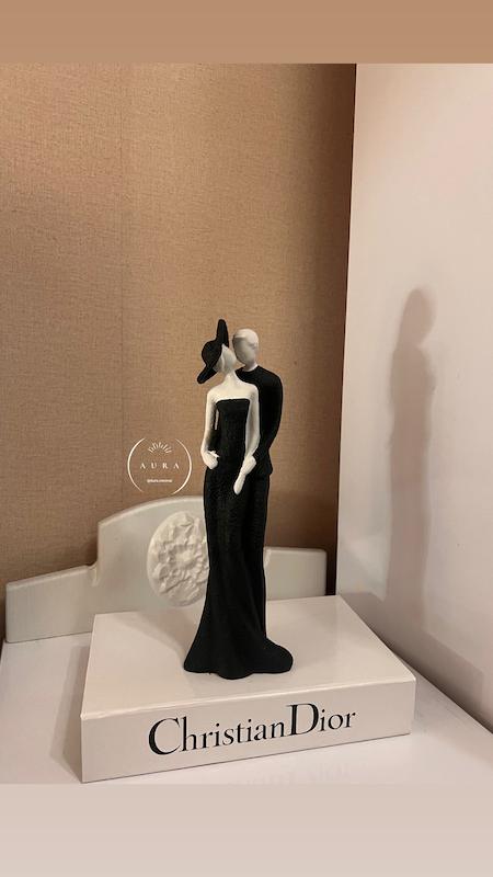 مجسمه کلاه دار