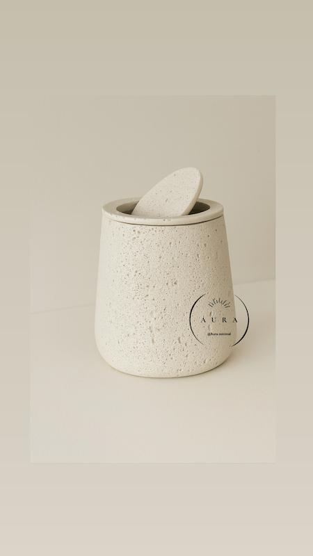 سطل درب دار تراورتن