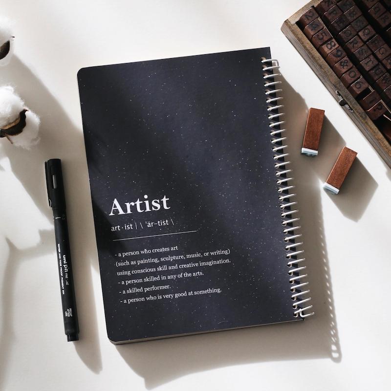 دفتر هنرمند Artist
