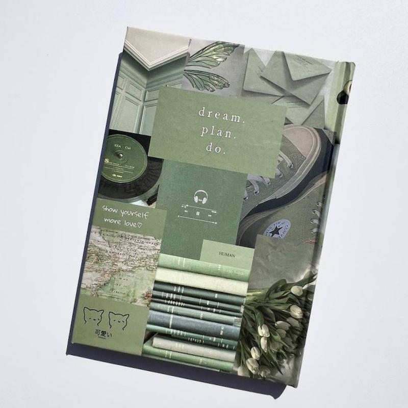 دفتر سبز Green