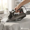 اتو بخار کازوکی مدل K802 به همراه راهنمای رسوب‌زدایی و کارت گارانتی اختصاصی لامیروهوم