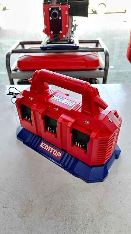 شارژر باتری 6 خروجی 20 ولت امتاپ EMTOP مدل EFCR2064
