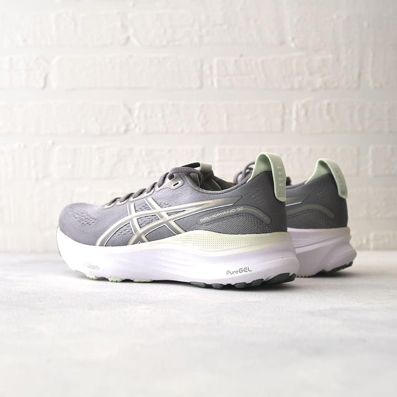 زیره ضخیم Hybrid ASICSGRIP با چسبندگی فوق‌العاده در کفش اسیکس Gel Kayano 32